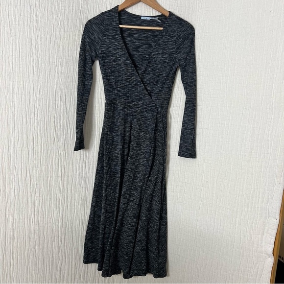 UO Kimchi Blue Long Sleeve Wrap Midi Dress - Gray S Small - Urban Outfitters - Picture 2 of 7